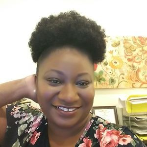 Meet your Posher, Kendra